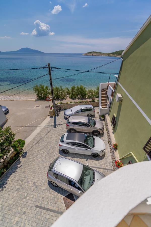 Apartmani Noris Martinscica  Bagian luar foto